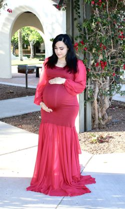 Maternity gown