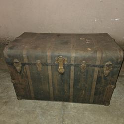 Vintage Chest