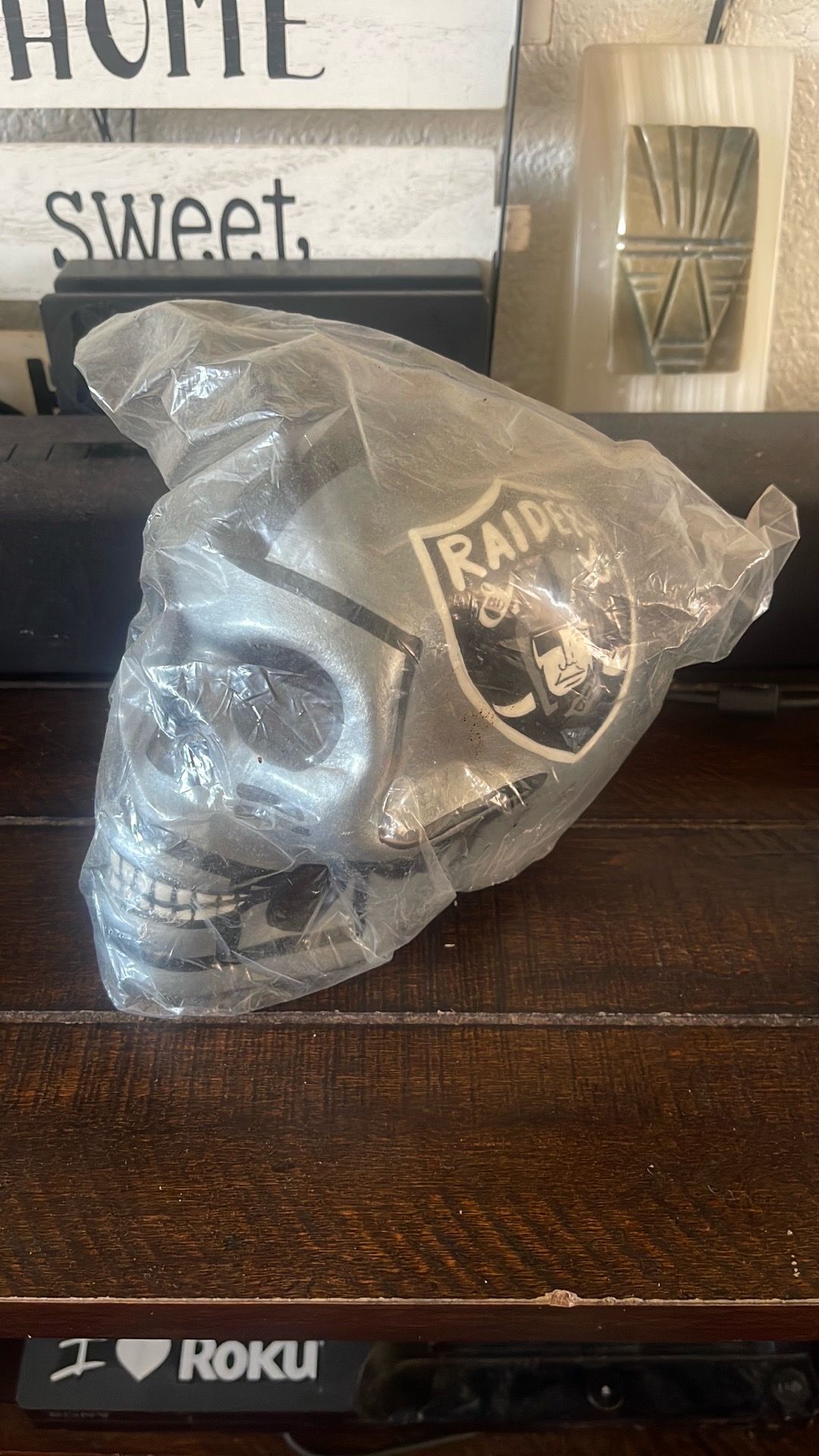 Raiders scull new