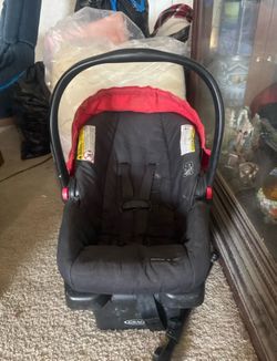 Graco infant car seat