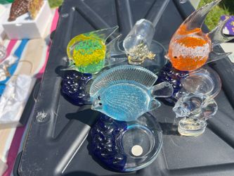 Glass fish T-light candle holder