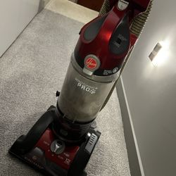 Hoover Wind Tunnel Vacuum 