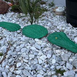 Yard Decor Alligators!