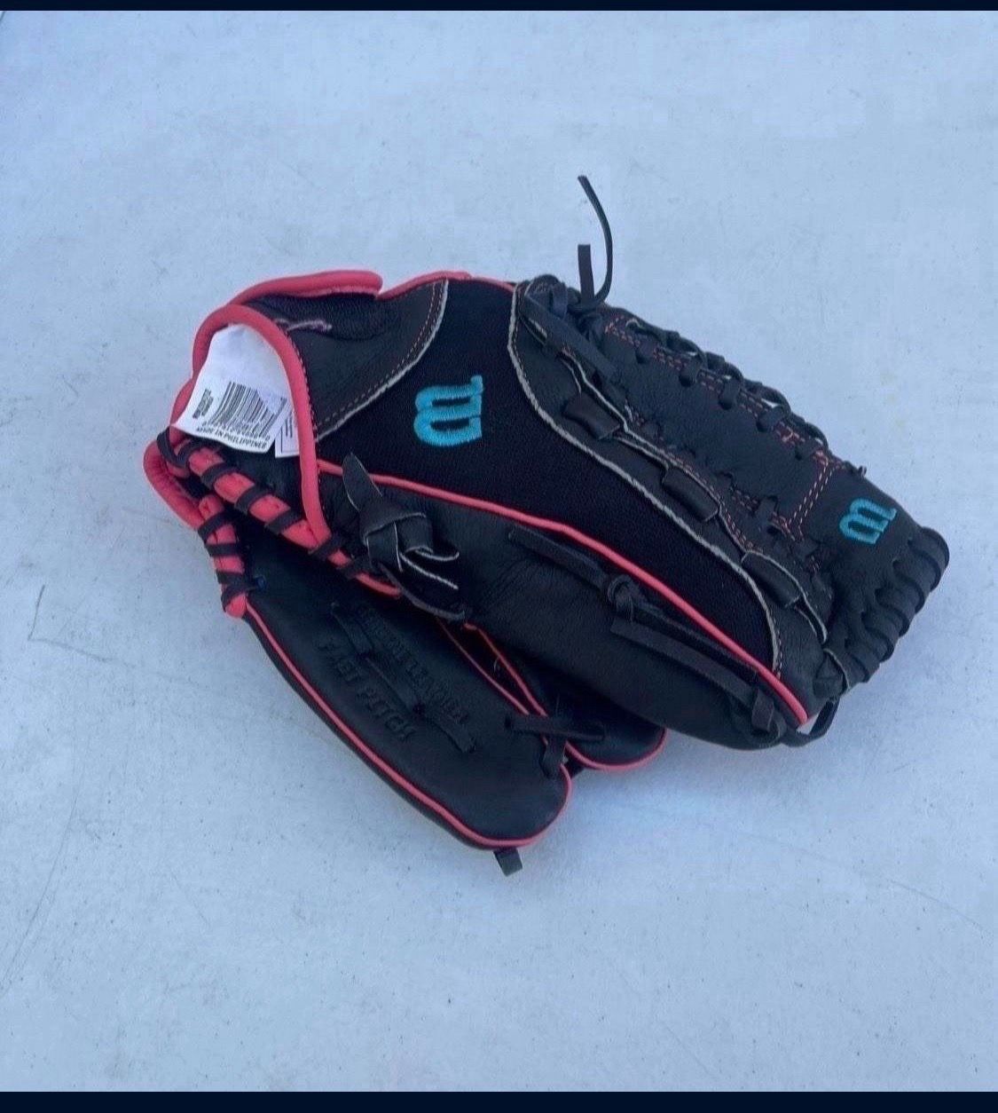 Wilson 2022 Flash 12" Fastpitch Outfield Glove - Right