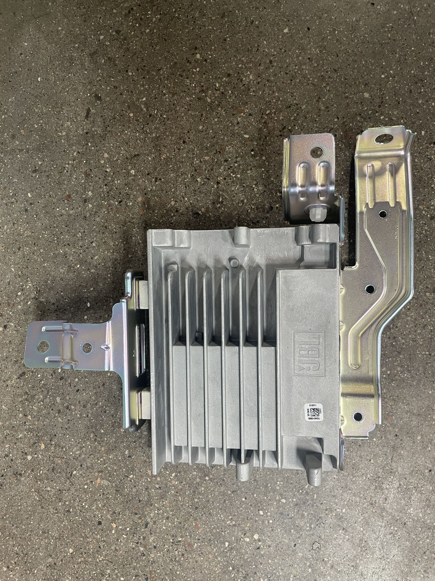 Toyota Tacoma OEM JBL Amp For 2020-2023 Tacoma With JBL Sound System