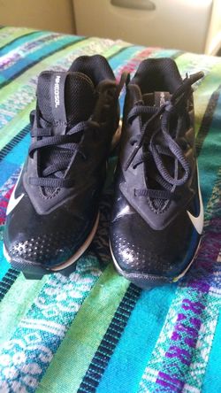 Football cleats