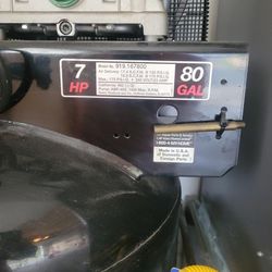Air CompressorSingle  80 Gallon With Oiling Filters And Fittins