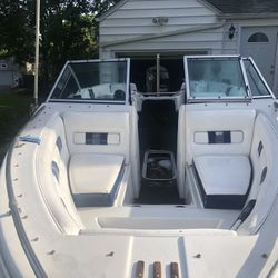 17 Feet Boatsea sprite with motor 80 hp Mercury run excellent, Already bottom pain , Ready to go to the water .and trailer galvanized