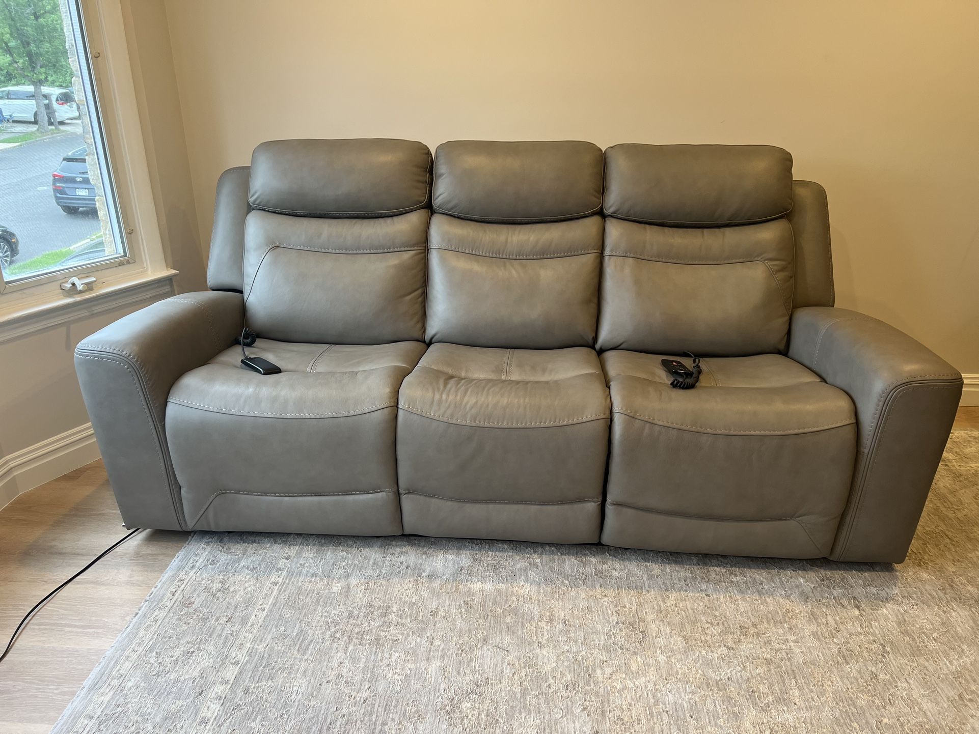 Raymour&Flanigan Leather Power Heated Massaging Couch set