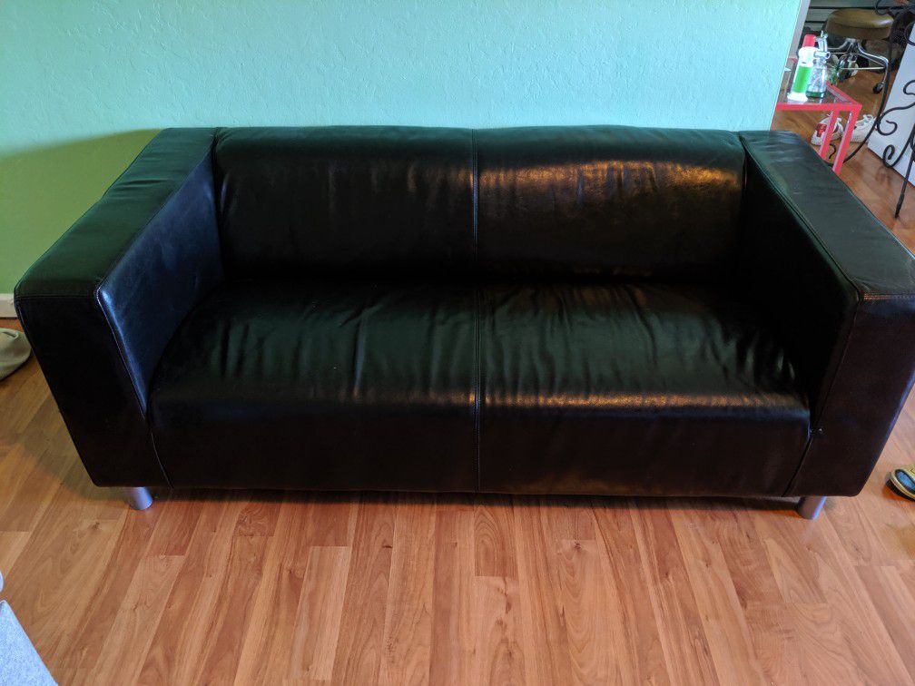 Nice, pretty new, couch.
