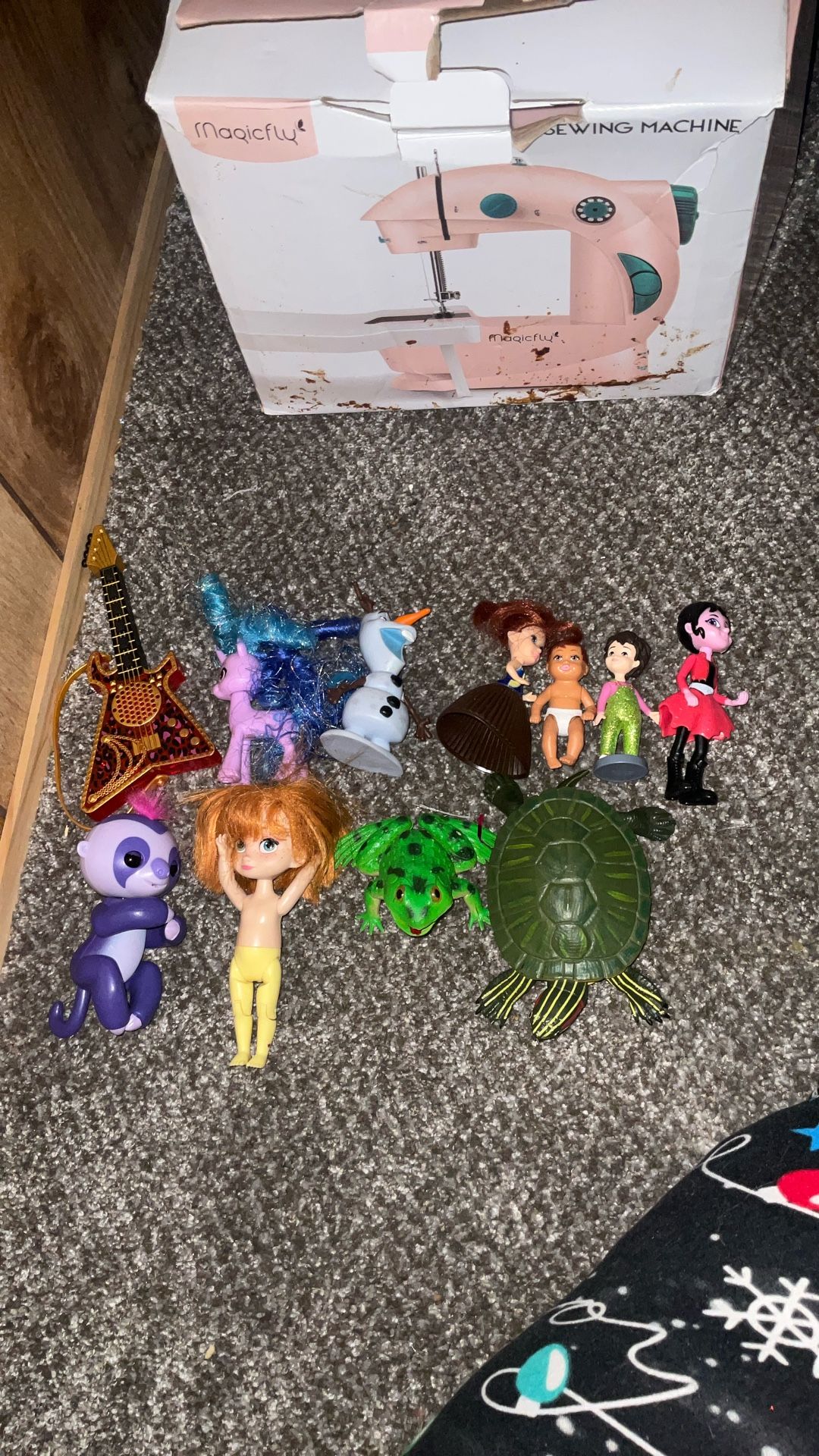 toy figures