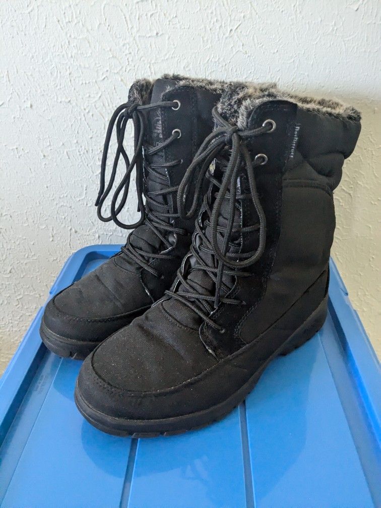 Snow Boots, Size 9