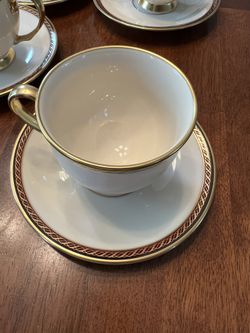 Lenox China Monroe Presidential Collection And Regular Collection. Read Desc