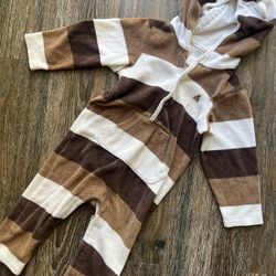 Baby gap 18-2Months Full Body One Piece Brown & White With Bear Hoodie