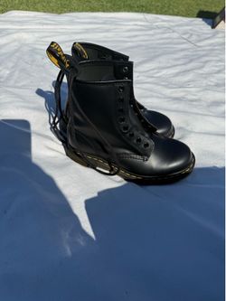 Dr. Martens 1460 (excellent condition)