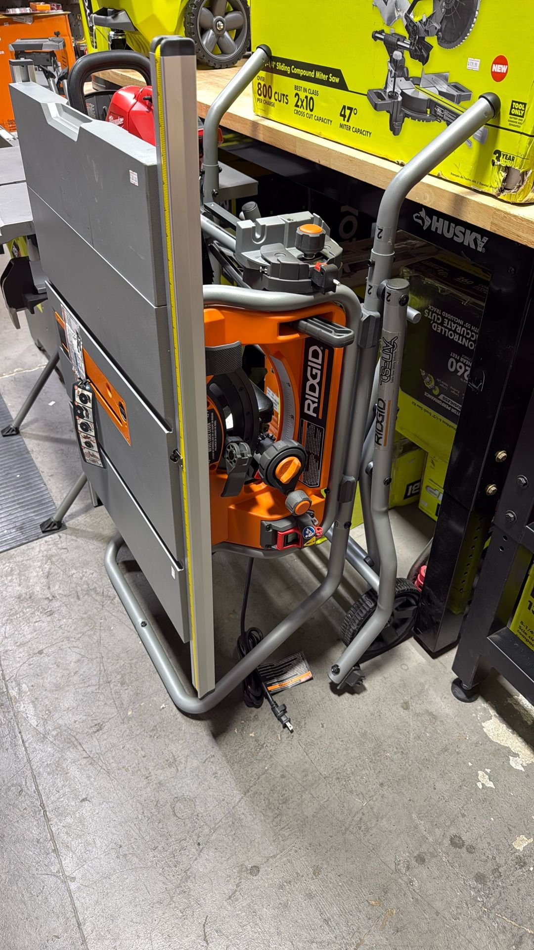 Ridgid 10inch Table Saw With Stand