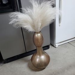 Vase Glass  Large  Breakable With Pompas Grass