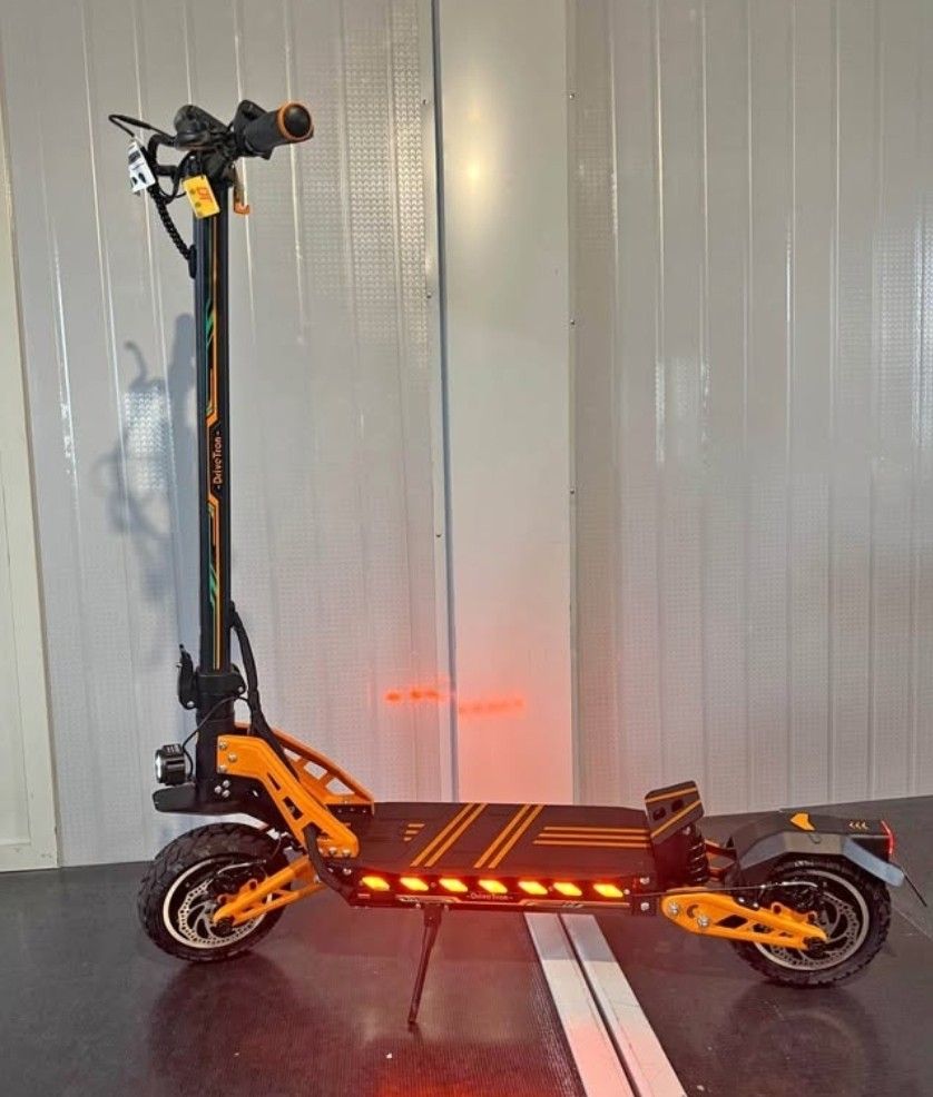 Drivetron 1600 Peak Dual Motor Electric Scooter Up To 50mph