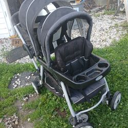 Grayco Dual Convertable Dual Stroller