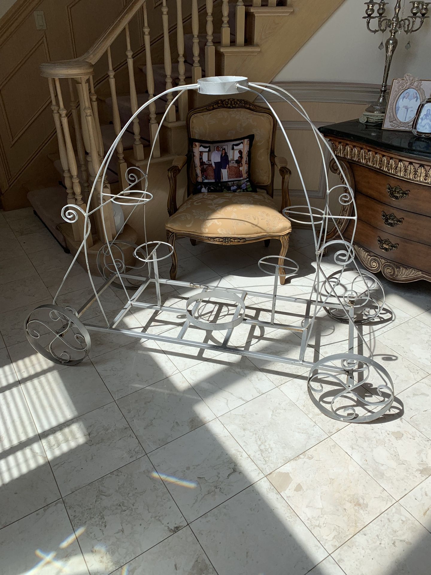 Cinderella Pumpkin Carriage cake stand