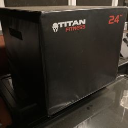 Titan Fitness 24 Inch Soft Foam Plyometric Box