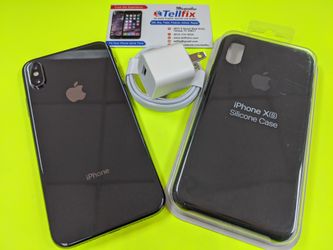 iPhone X. 64GB. Factory unlocked 🔓 Like new condition 🎁 With warranty 🧾