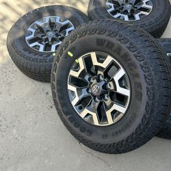 2023 Toyota Tacoma Wheels/Tires