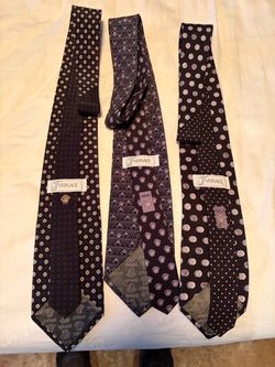 Ties , Versace