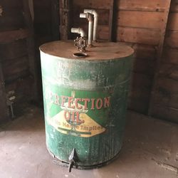 Rare Vintage Perfection Oil Drum 100 Gallon