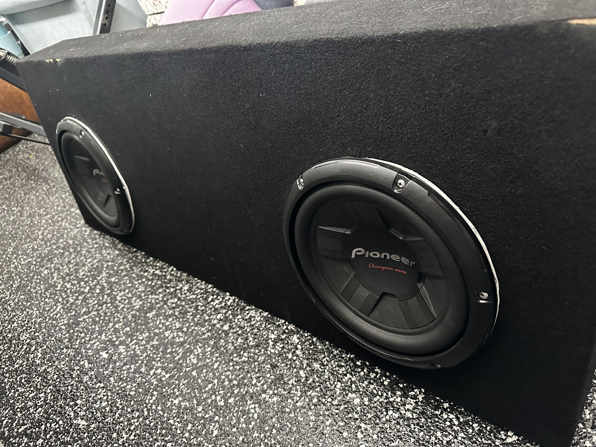 10in Pioneer Subwoofers And box