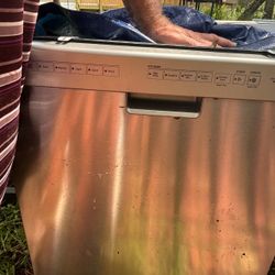 Stainless steel dishwasher