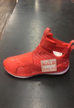 Puma fierce $50.00 sizes 6,6.5,8.5 left reg $110.00