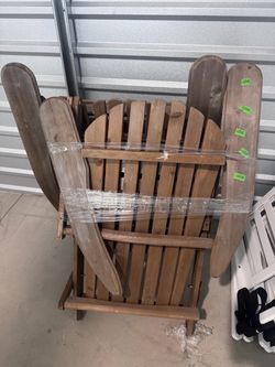 8/27 have to pick up today! FREE 2 Folding Wood Adirondack Chair
