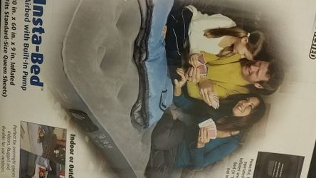 Queen size inflatable bed