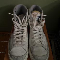 Blazer Mids Size 10 