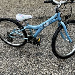 women's Schwinn light blue mountain bike bicycle cycling ,21 speed