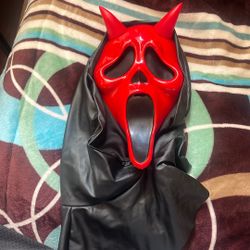 Ghostface mask
