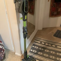 Shark Handheld DuoClean Vacuum Multiplex With Charger, Battery And Attachments . Retails $599+ Sell Reduced From $175 