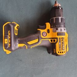 DEWALT BRUSHLESS XR 20V 1/2" DRILL DRIVER TOOL ONLY NEW 