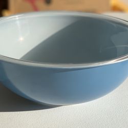 Pyrex Mixing Bowl