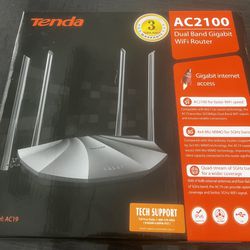 Tenda AC2100 Dual Band Gigabit WiFi Router 