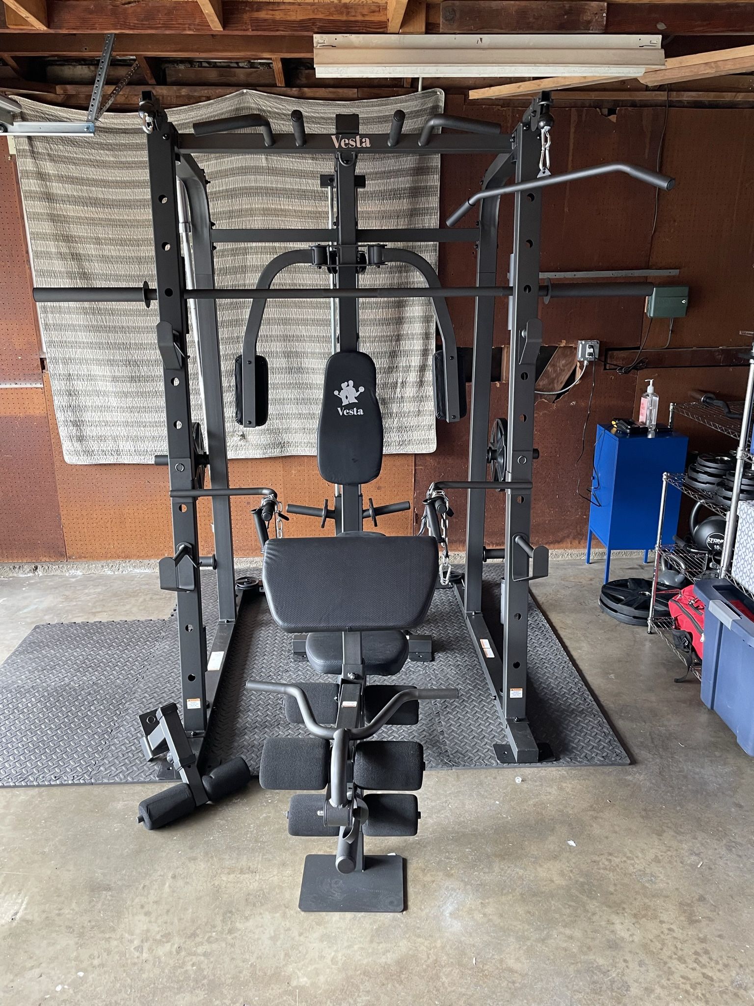 Vesta Fitness Smith Machine 1001 w/Bench Attachment | 245lb Cast Iron Olympic Weights | 7ft Olympic Bar | Fitness | Gym Equipment | FREE DELIVERY 🚚