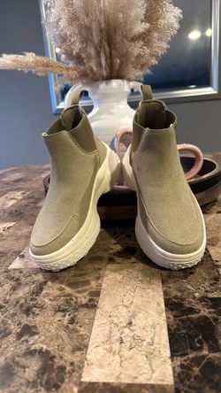 Holo Eco Suede Boots Women’s 