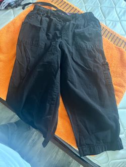 Black Capri Cargo Pants