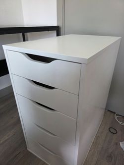 IKEA white 5 drawer