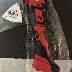 Milwaukee - M18 Oscillating Tool with Charger