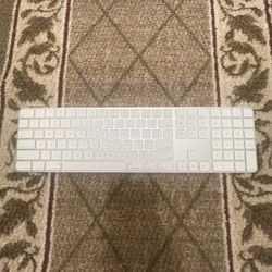 Apple Magic Keyboard 