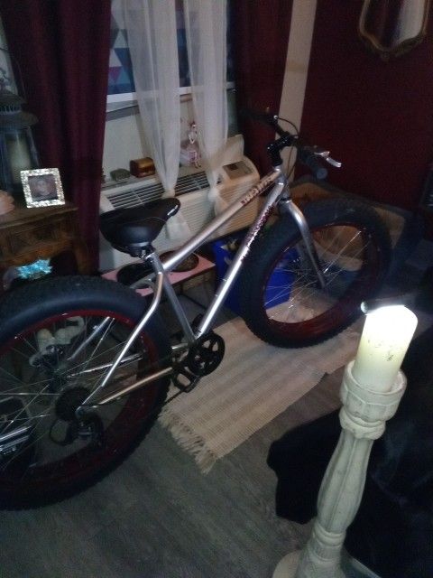 Off Road Bike With Big Tires 