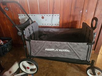 Radio flyer stroller/wagon