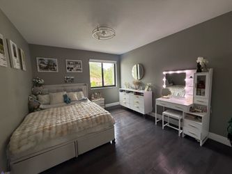 Bedroom set- white and gold